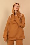 Petek Kumaş Uzun Kol Kapüşonlu Fermuar Detaylı Kadın Sweatshirt-Camel
